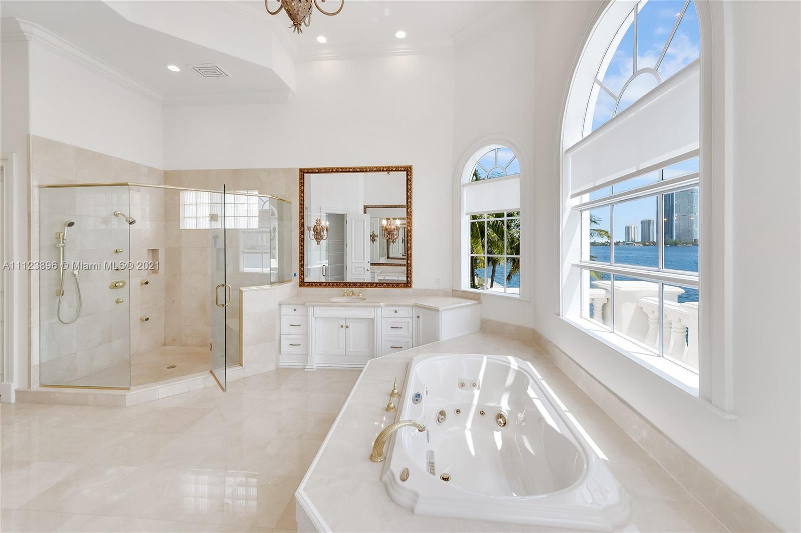 ISLAND ESTATES - Residential