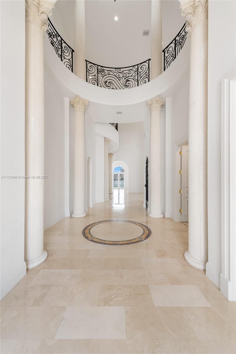 ISLAND ESTATES - Residential