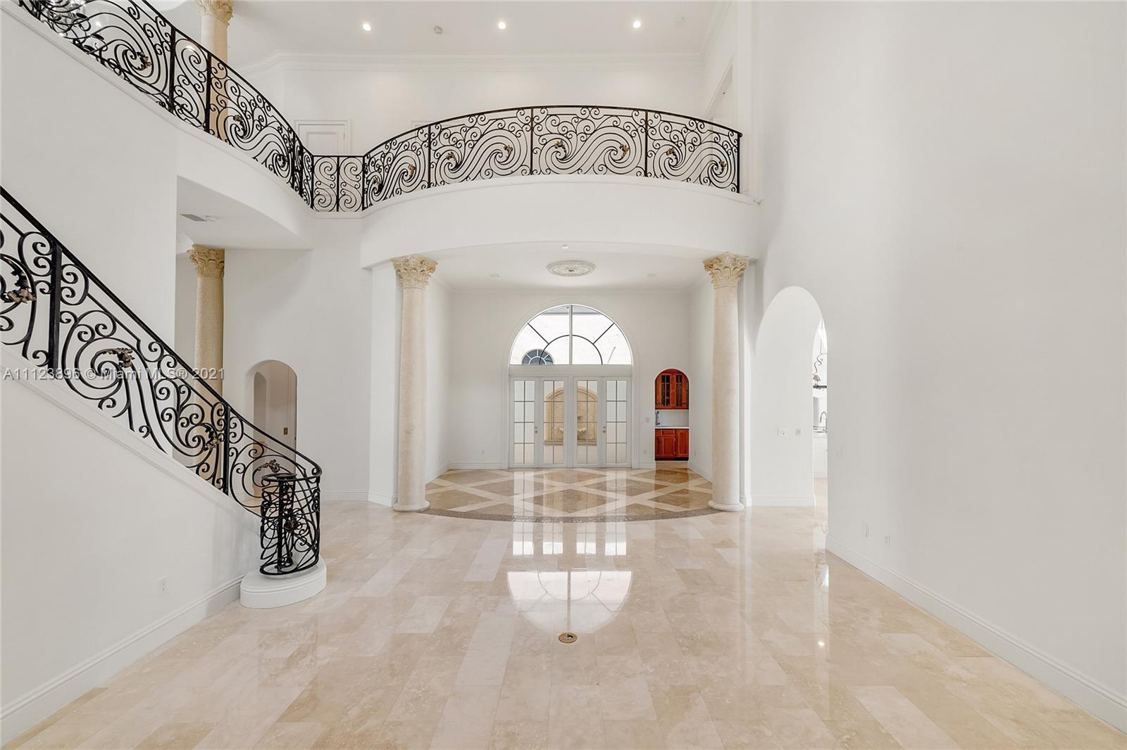 ISLAND ESTATES - Residential