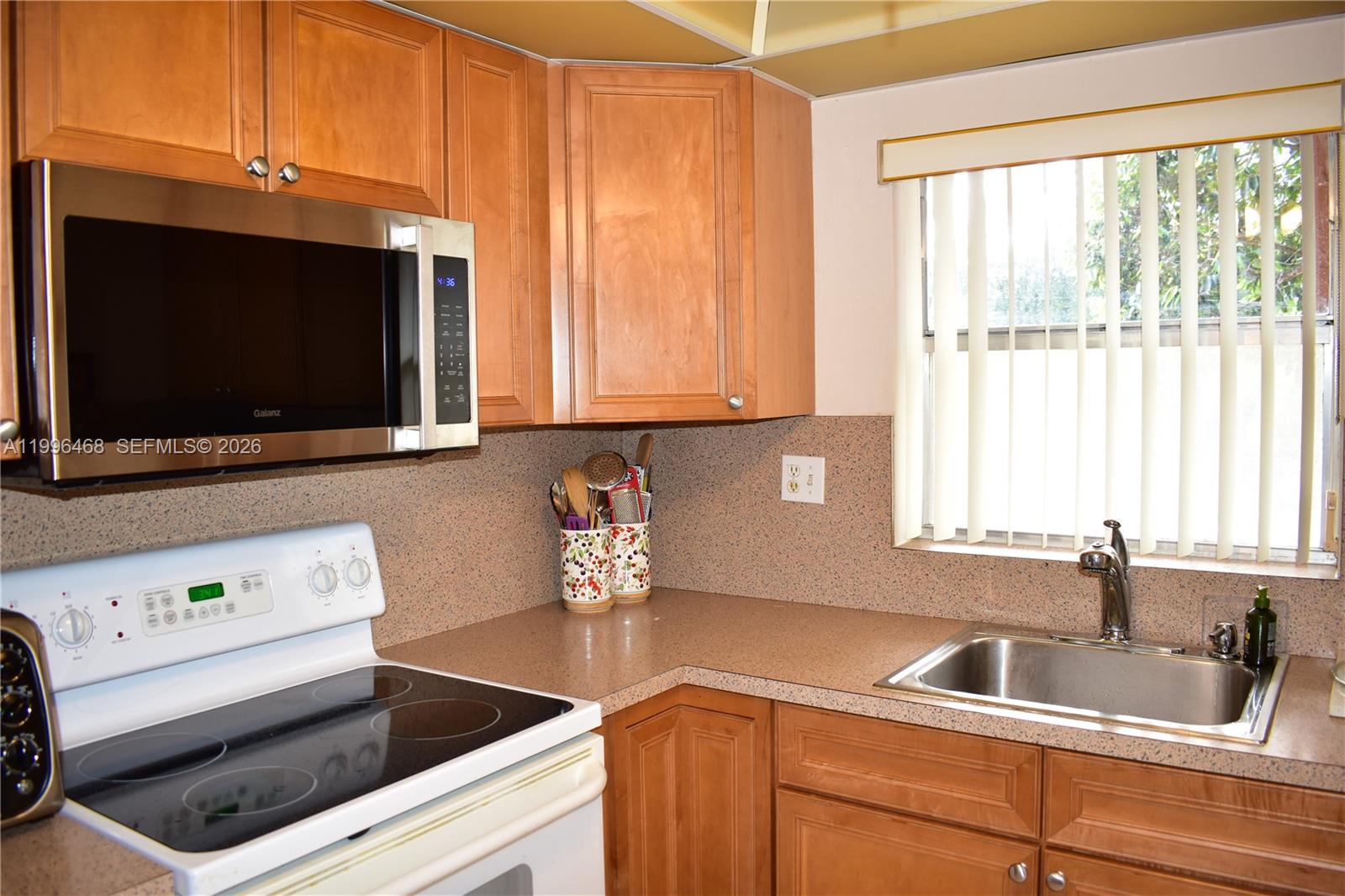 SUNRISE LAKES 143 CONDO - Residential