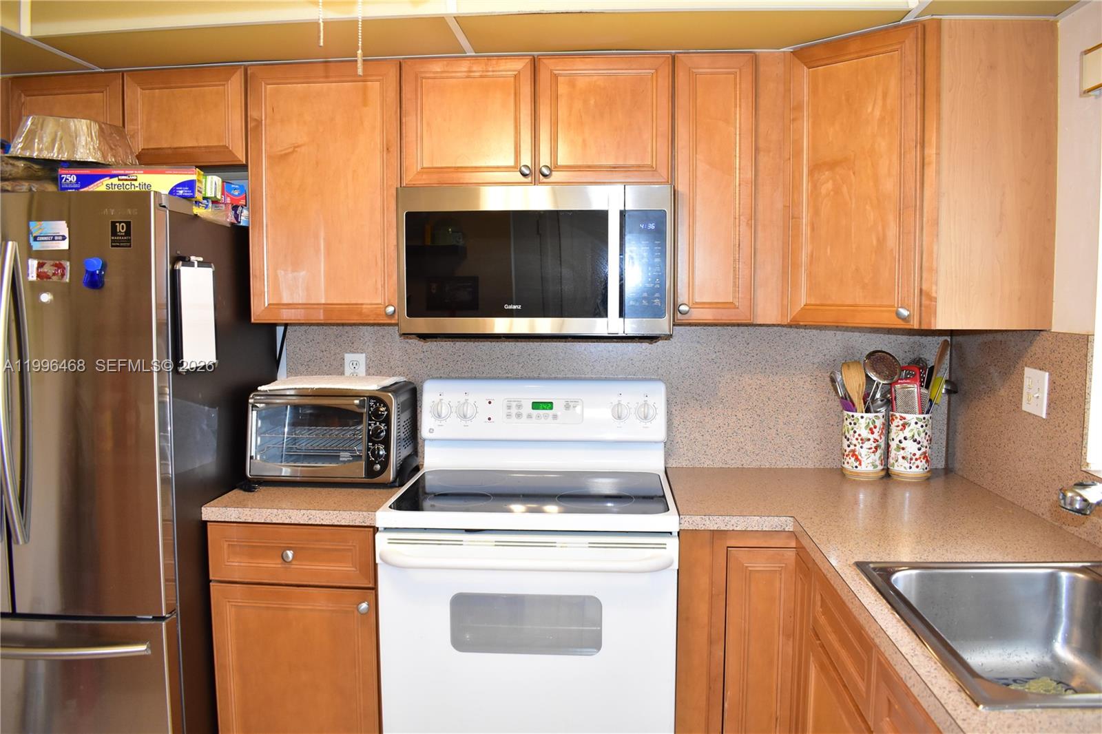 SUNRISE LAKES 143 CONDO - Residential