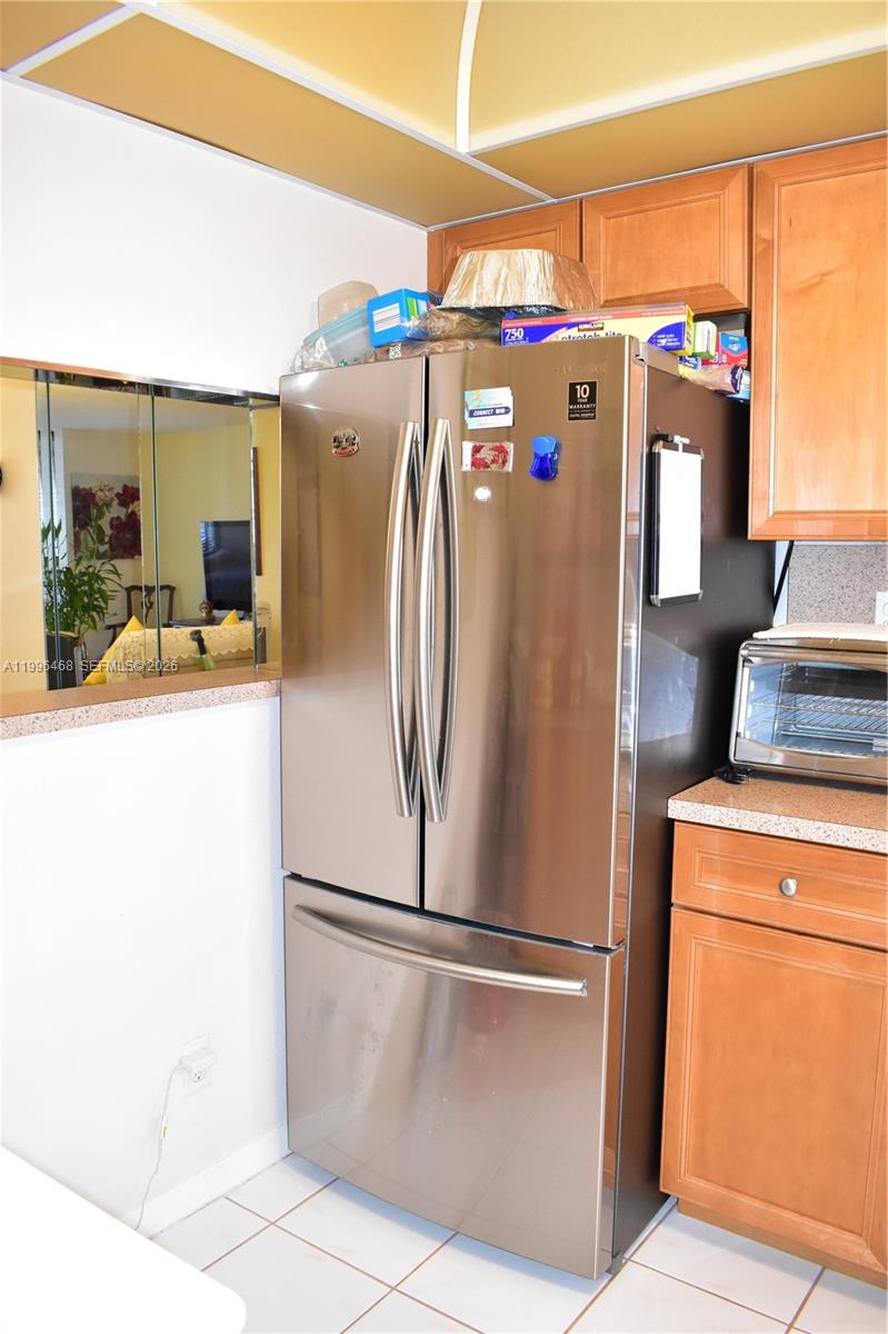 SUNRISE LAKES 143 CONDO - Residential