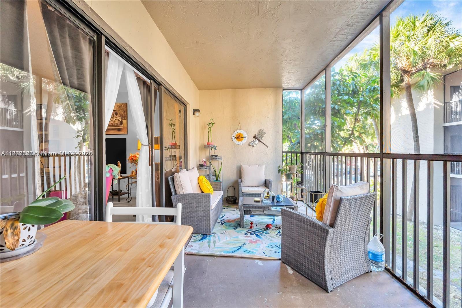 SUMMERTREE VILG CALIF CL - Residential