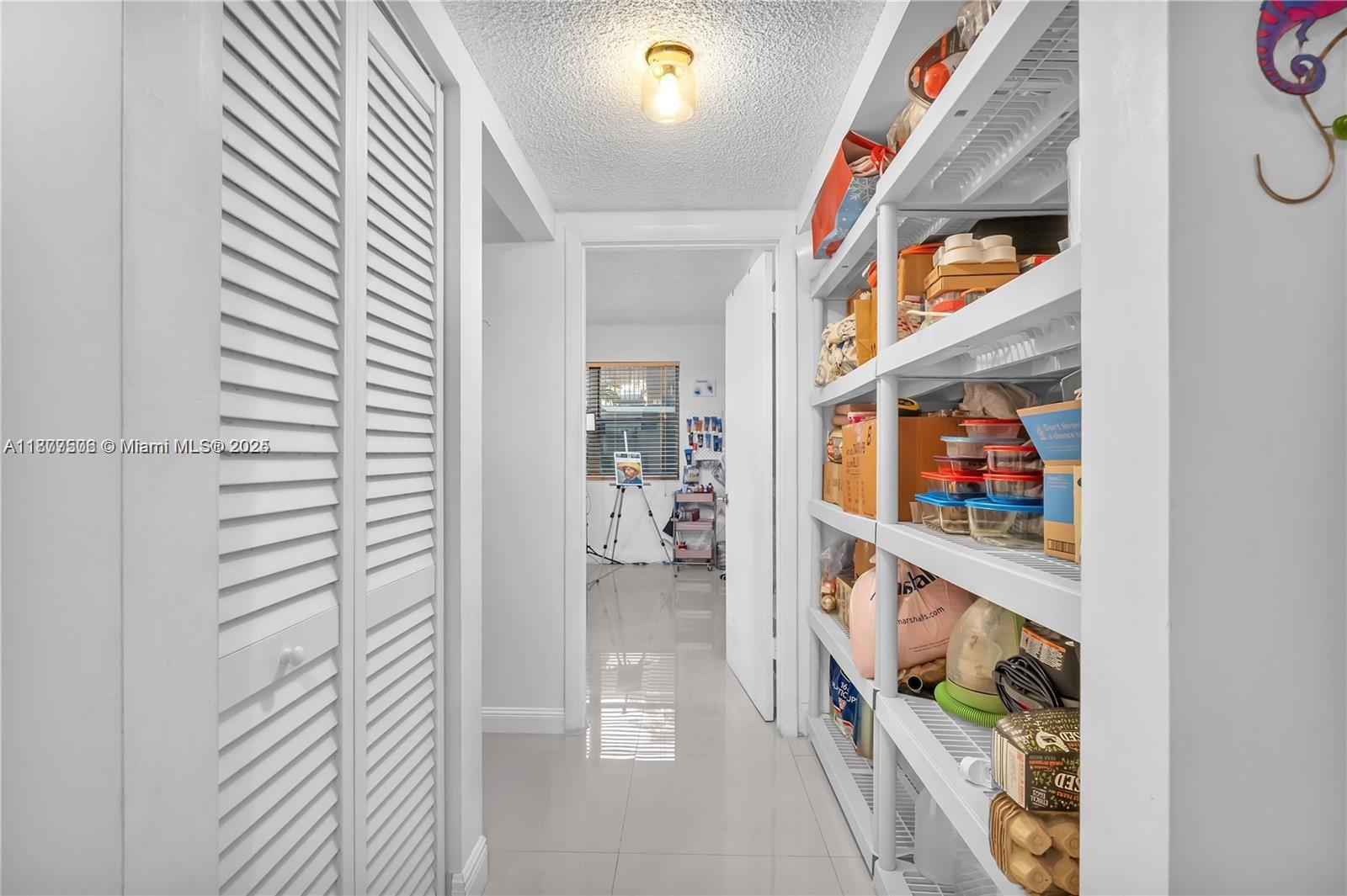 SUMMERTREE VILG CALIF CL - Residential