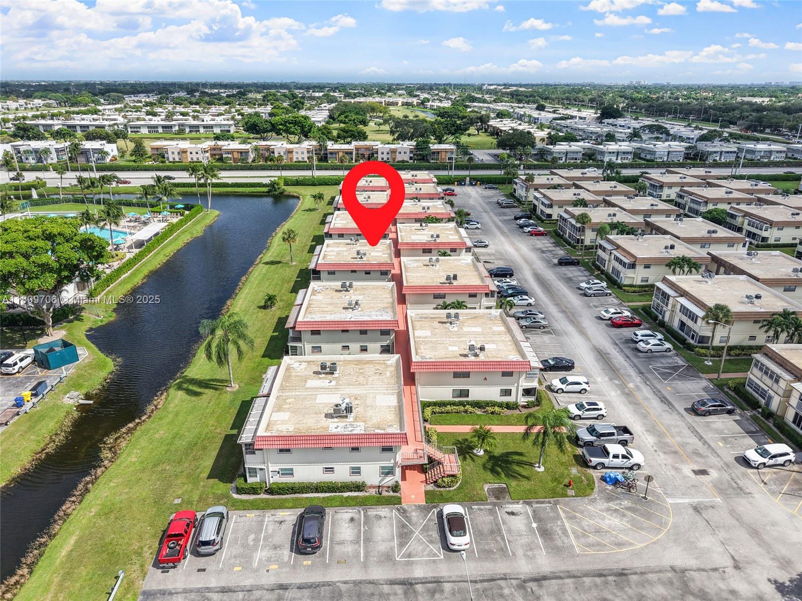 KINGS POINT SAXONY CONDOS - Residential