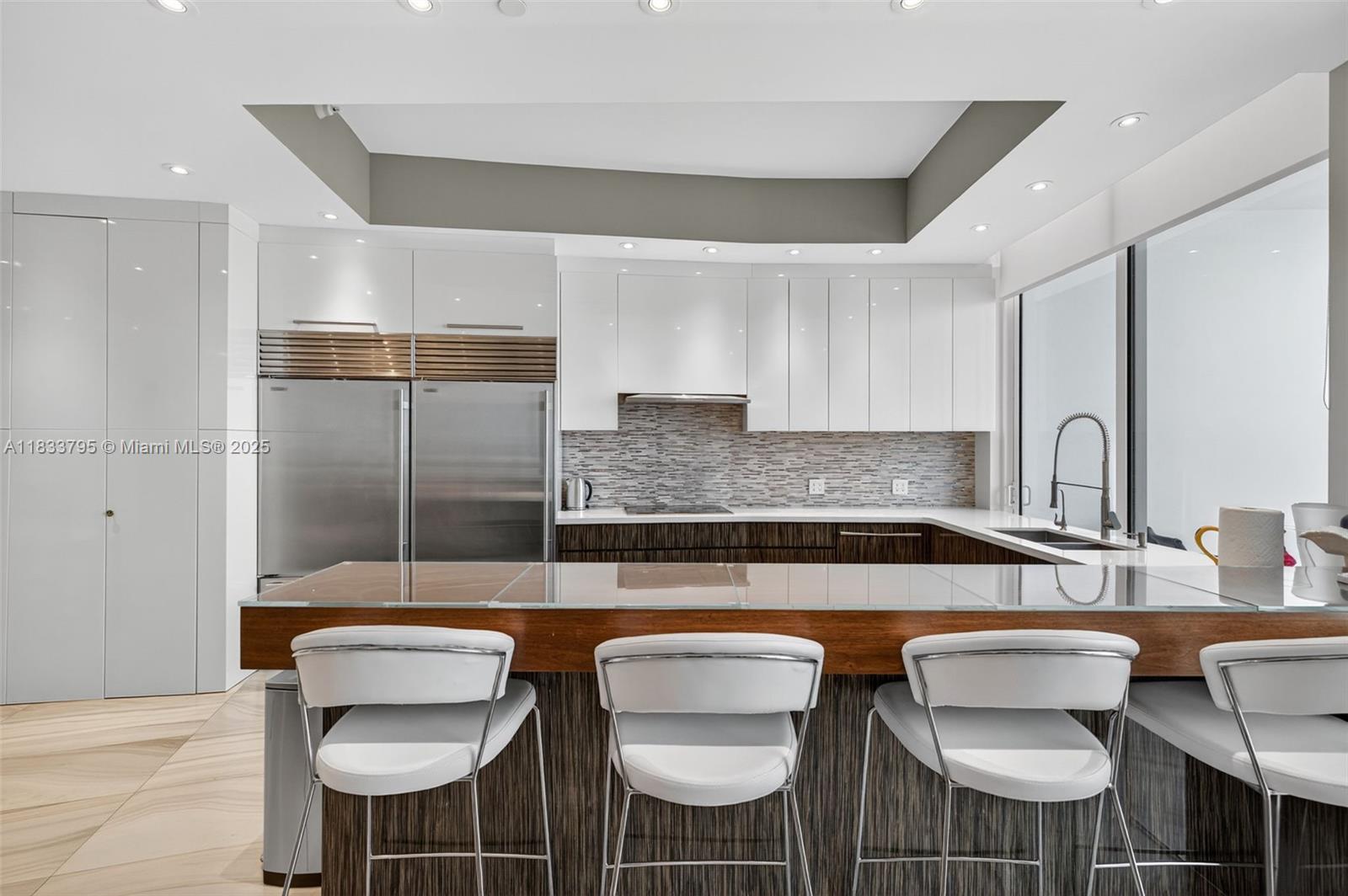 TRUMP ROYALE CONDO - Residential