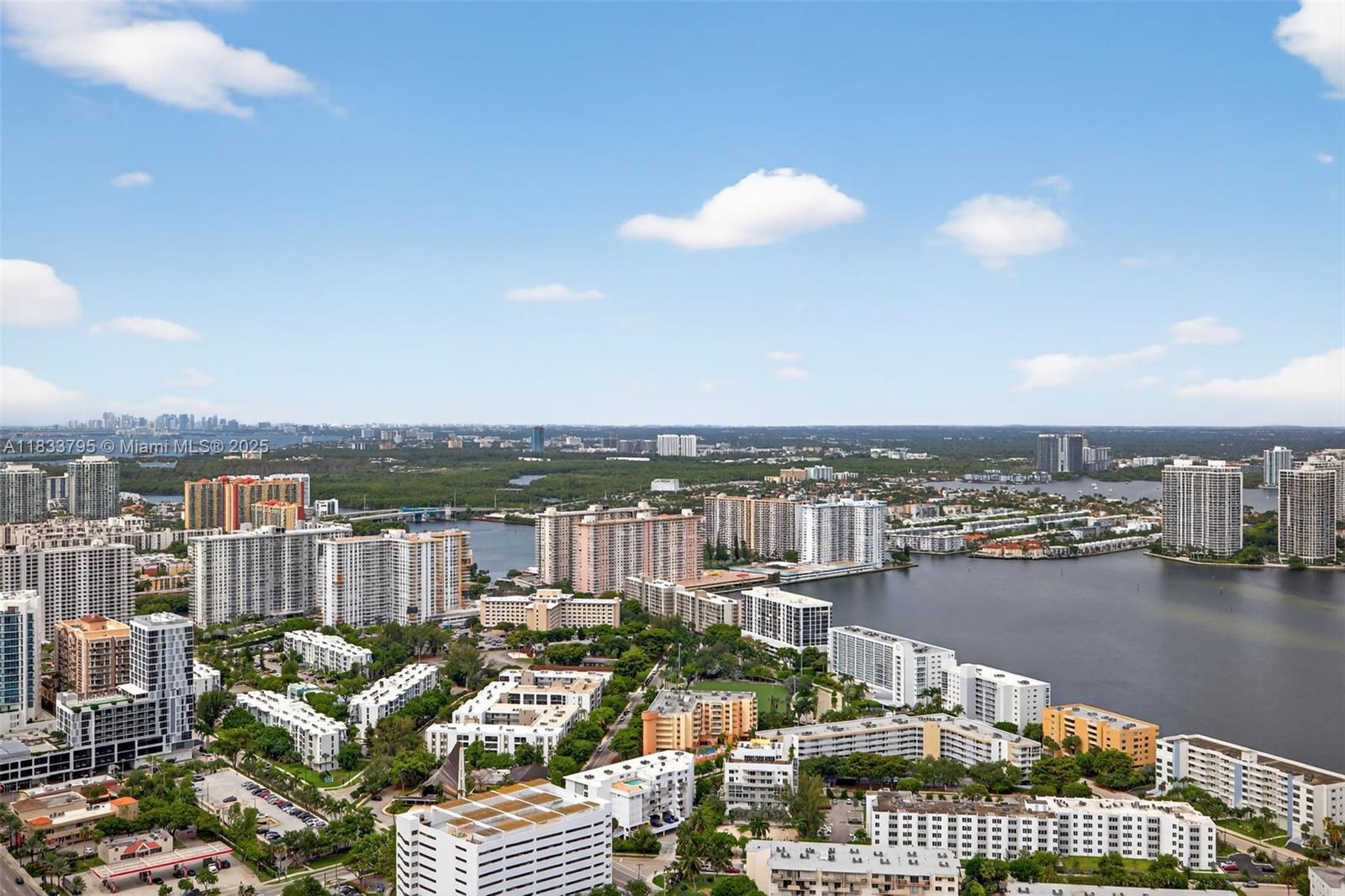 TRUMP ROYALE CONDO - Residential