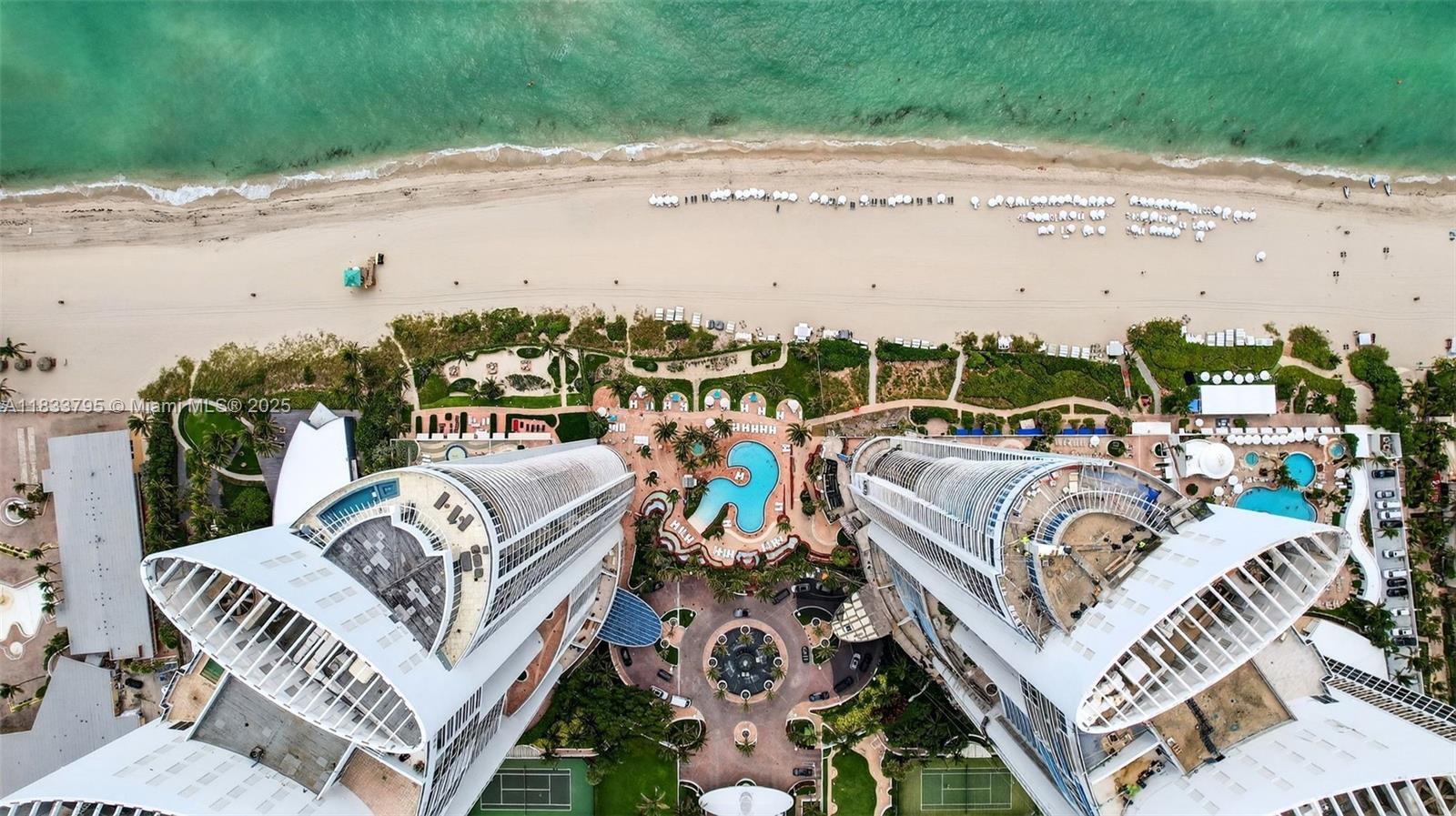 TRUMP ROYALE CONDO - Residential