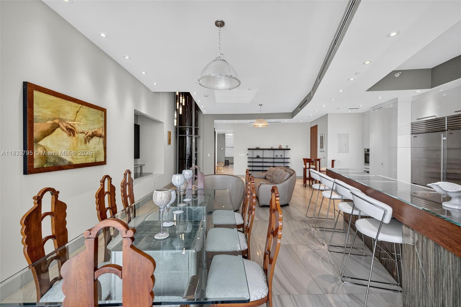 TRUMP ROYALE CONDO - Residential