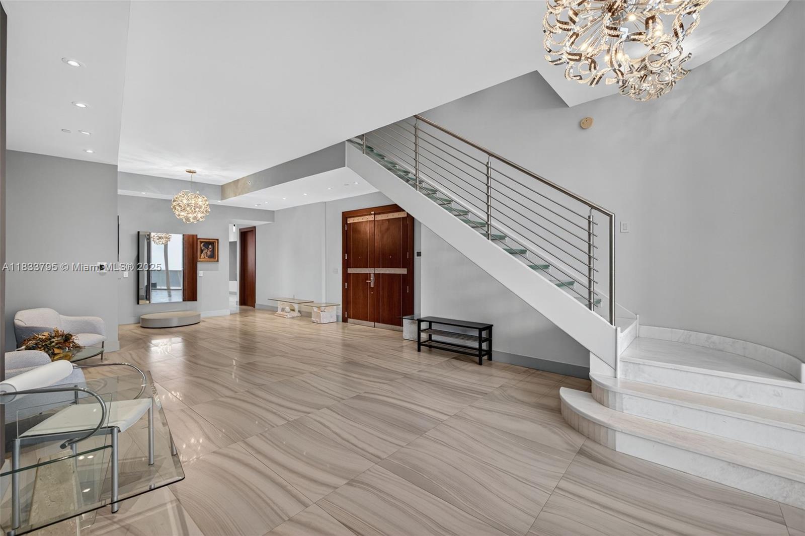 TRUMP ROYALE CONDO - Residential