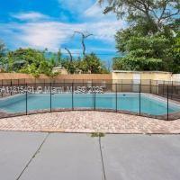 HIGHVIEW GARDENS SEC D - Residential Lease