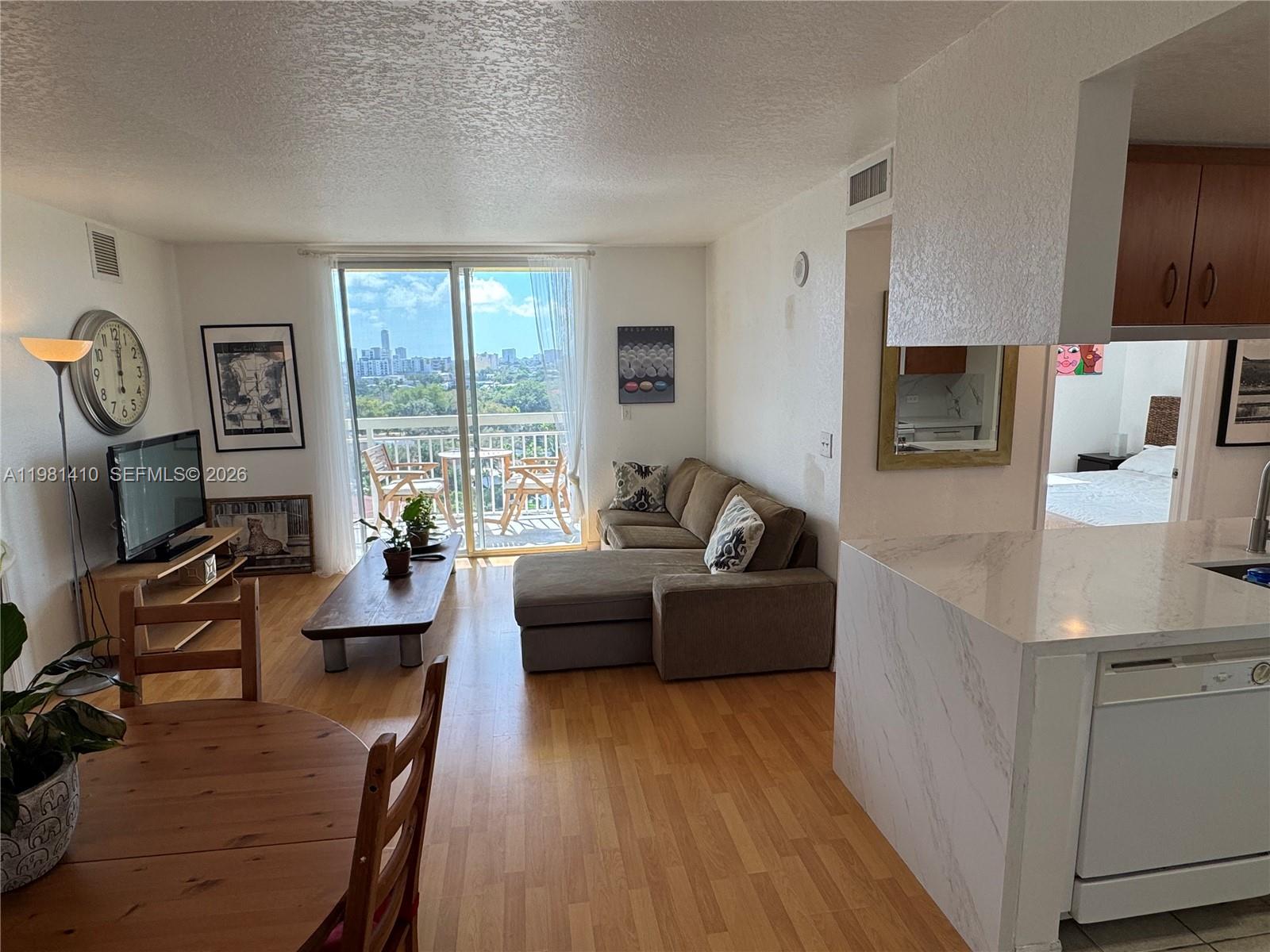 SEYBOLD POINTE CONDO - Residential Lease