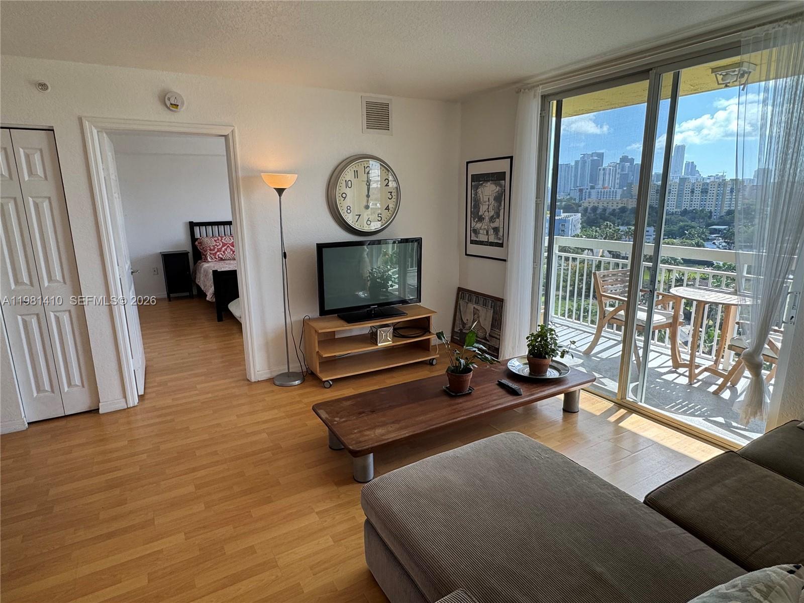 SEYBOLD POINTE CONDO - Residential Lease