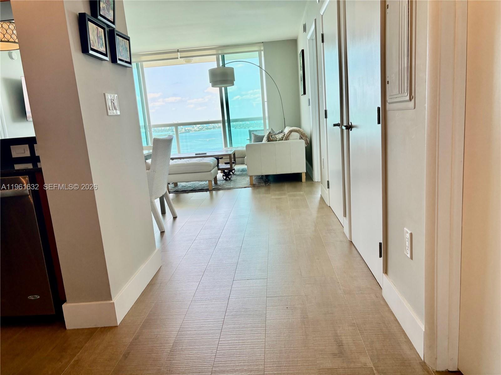 1800 N Bayshore Dr 4209