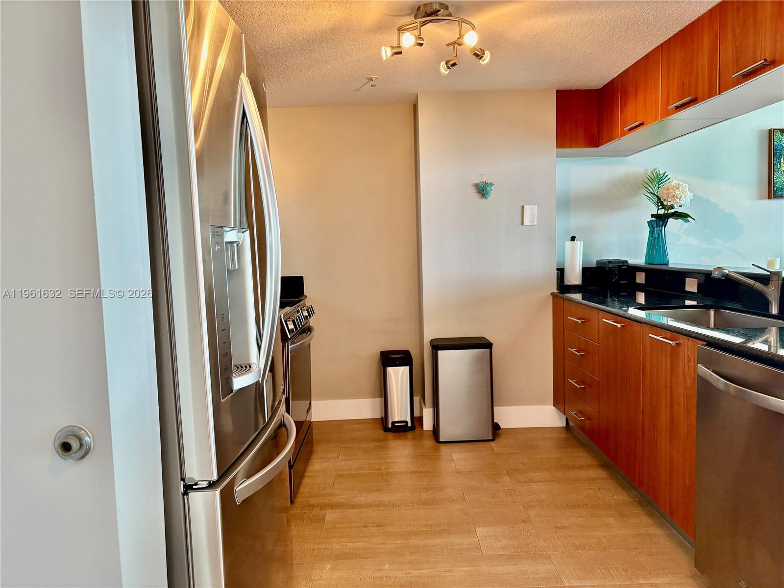 1800 N Bayshore Dr 4209