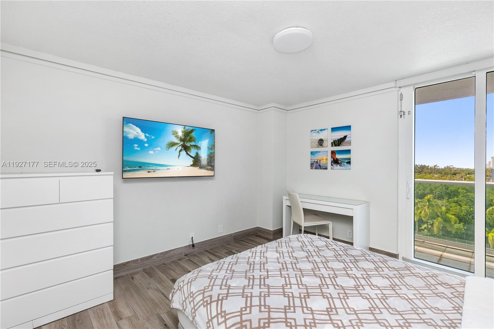 ARLEN HOUSE EAST CONDO - Residential