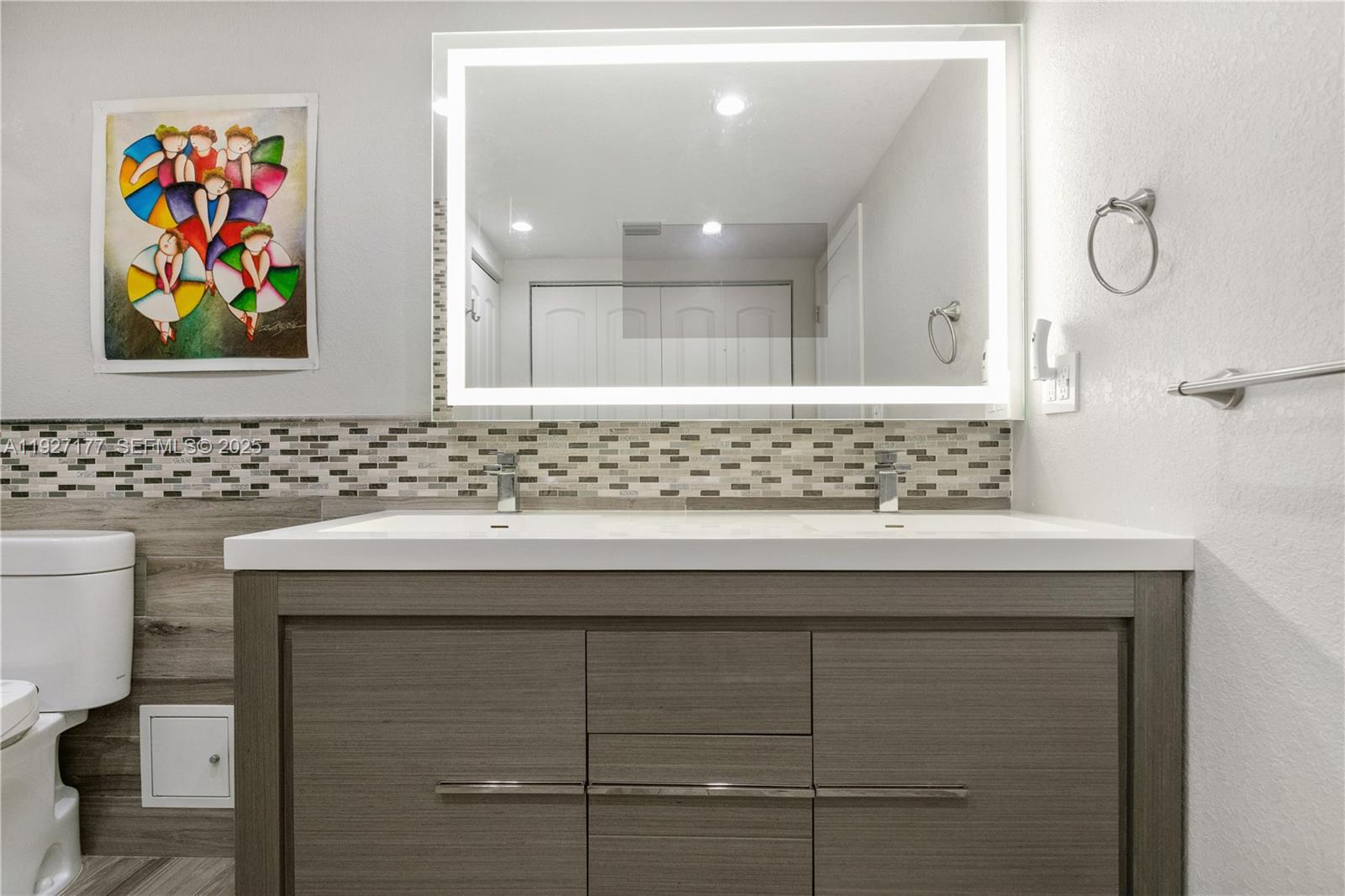 ARLEN HOUSE EAST CONDO - Residential