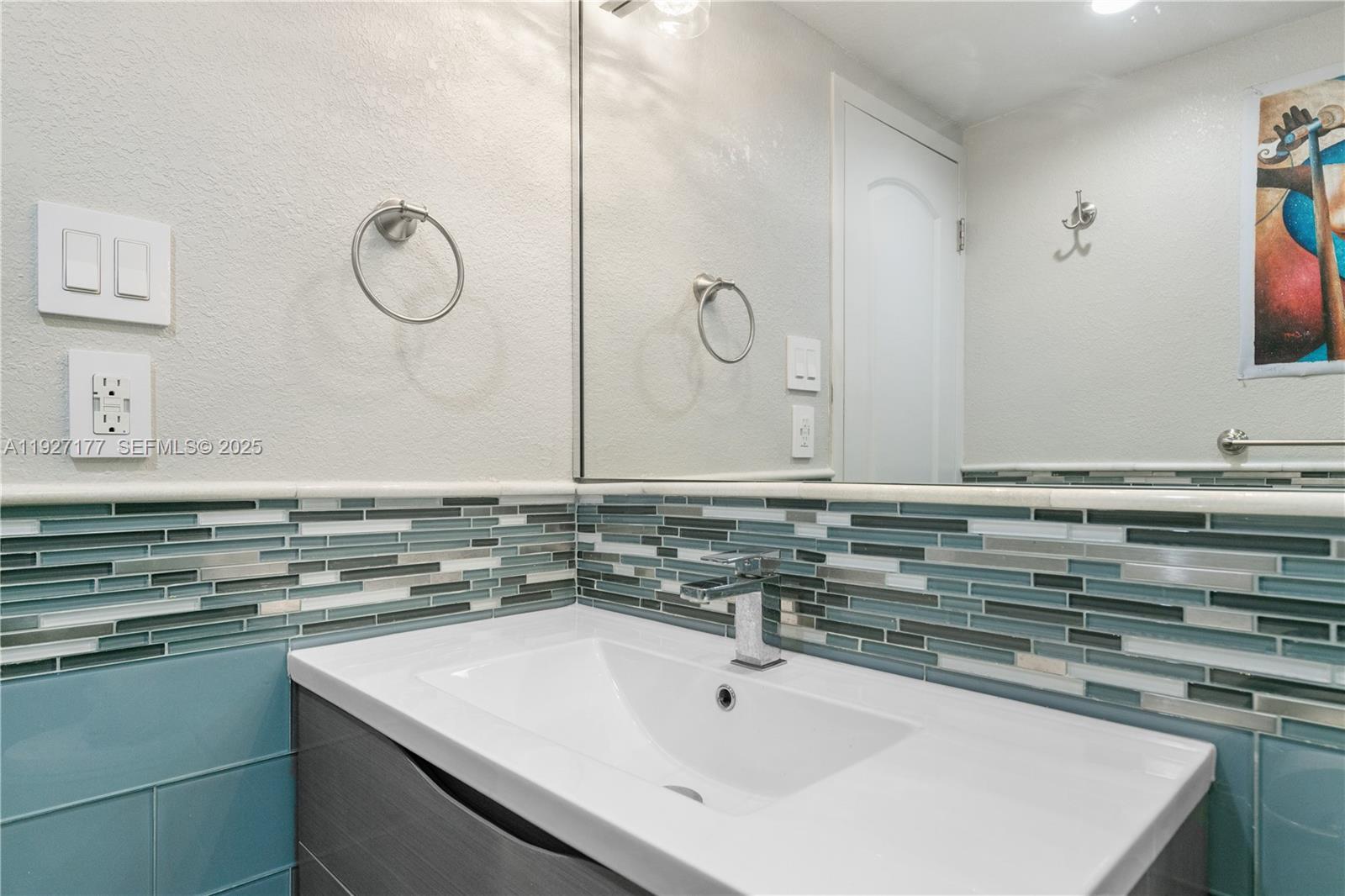 ARLEN HOUSE EAST CONDO - Residential