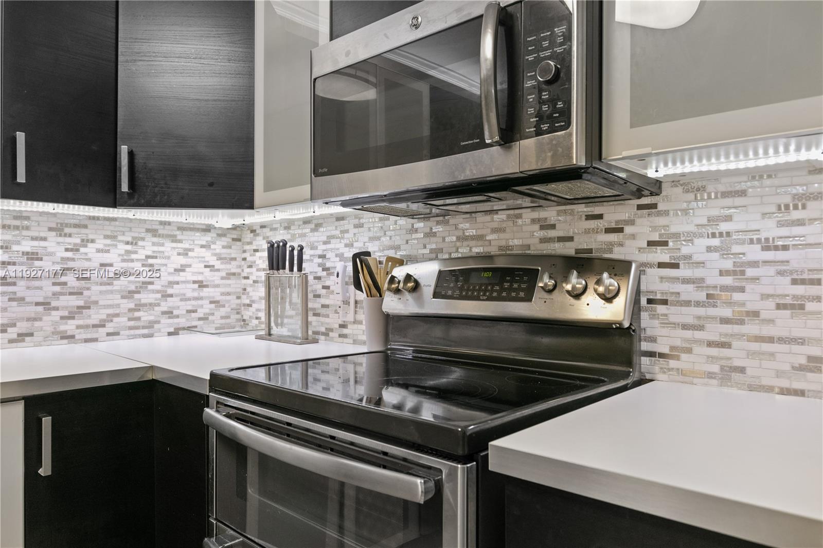 ARLEN HOUSE EAST CONDO - Residential