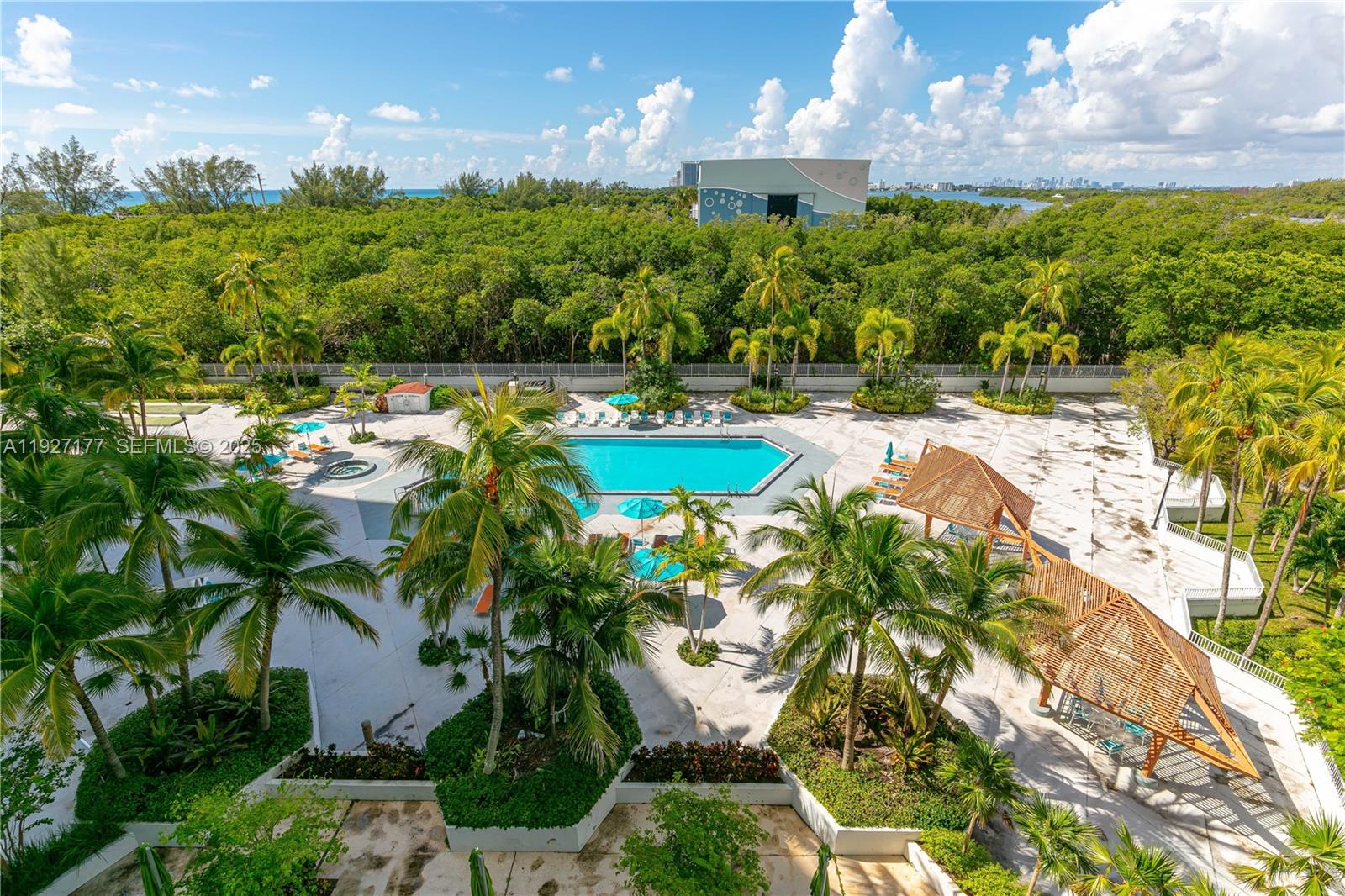 ARLEN HOUSE EAST CONDO - Residential