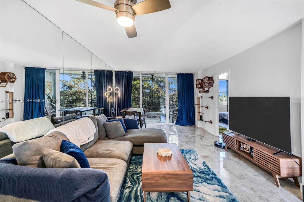 Photo of 120 Royal Park Dr #4F, Oakland Park, FL 33309 (MLS # A11961100)