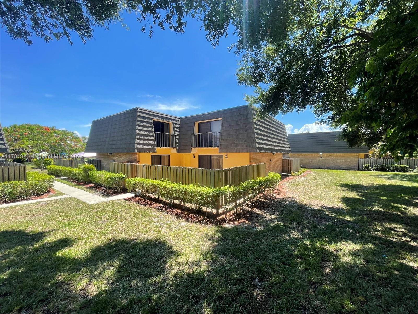 2 bed 2 bath Townhouse with fenced patio, Water, Basic Cable, and Internet and Trash Included. Access to parks with Tennis, Swimming Pools, Picnic Areas, and Racketball.