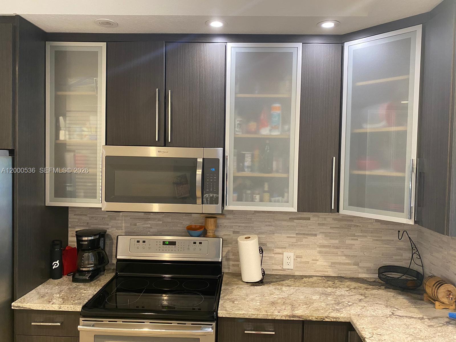 HAWKSNEST - Residential Lease