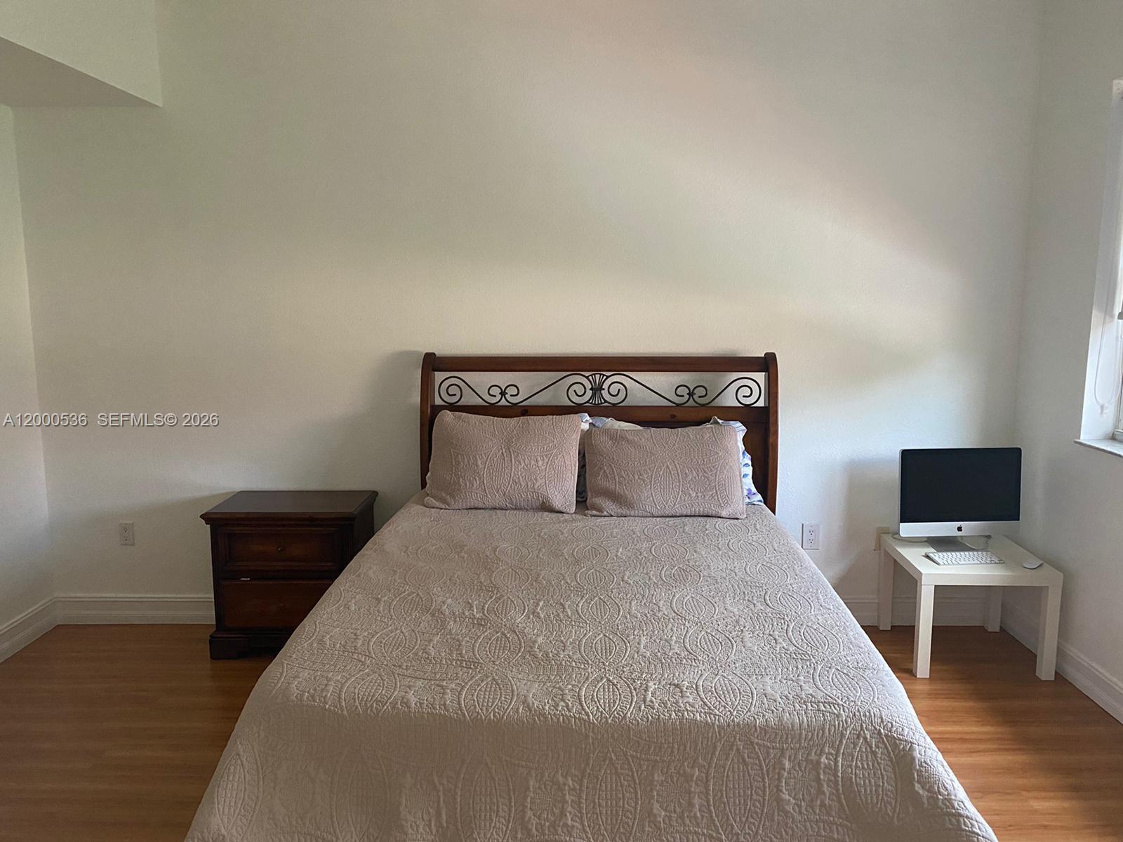 HAWKSNEST - Residential Lease