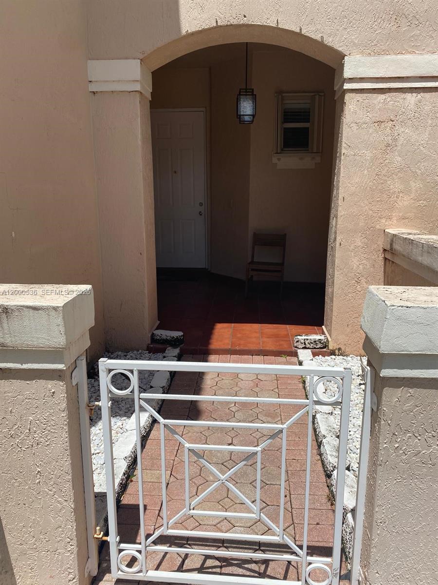 HAWKSNEST - Residential Lease