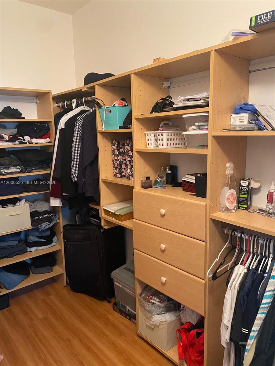 HAWKSNEST - Residential Lease