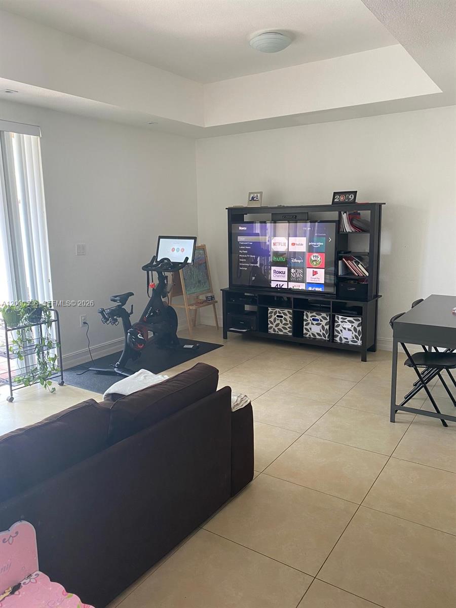 HAWKSNEST - Residential Lease