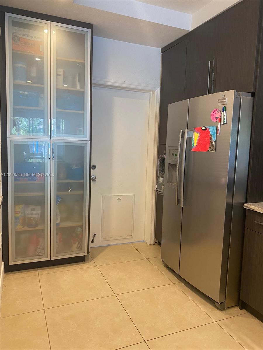 HAWKSNEST - Residential Lease