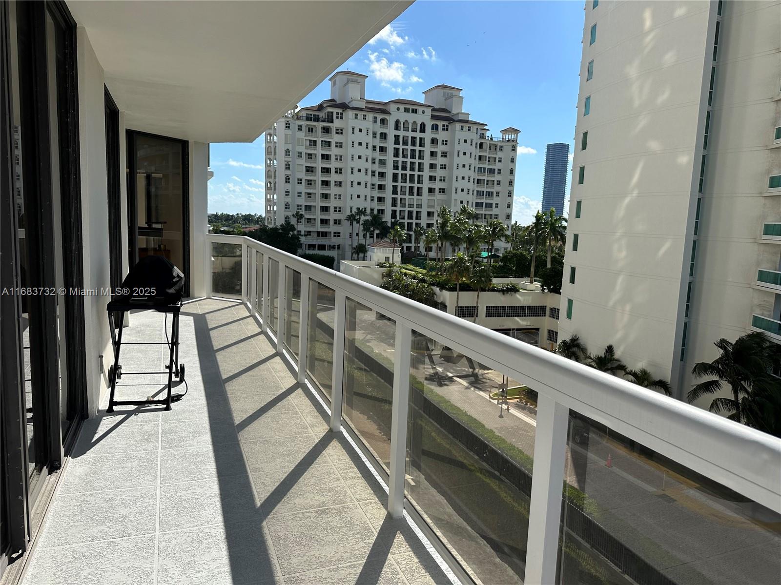 THE LANDMARK CONDO - Residential