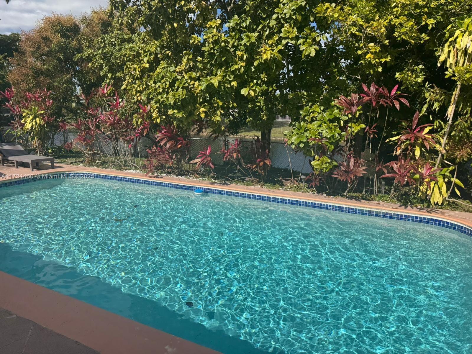 SUNRISE GOLF VILLAGE SEC - Residential