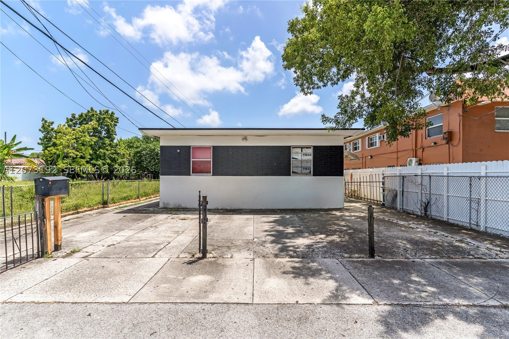 2180 NW 30th St