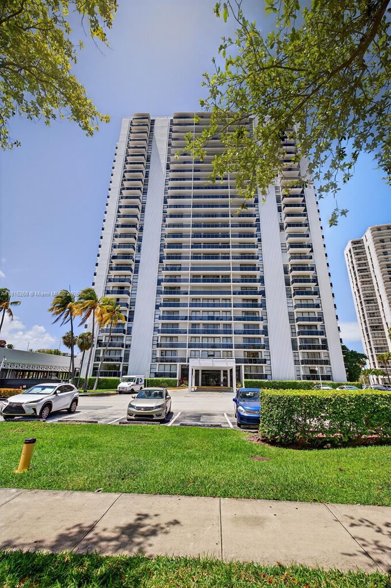 AVENTURA ELDORADO CONDO - Residential