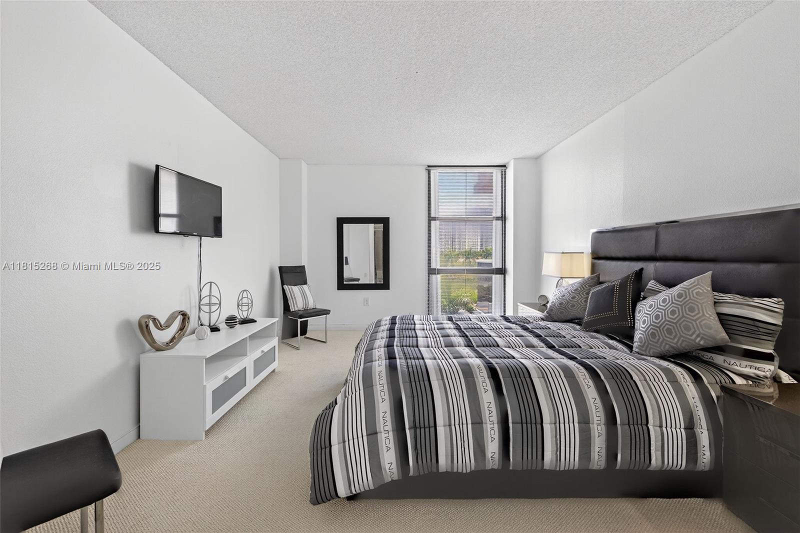 AVENTURA ELDORADO CONDO - Residential