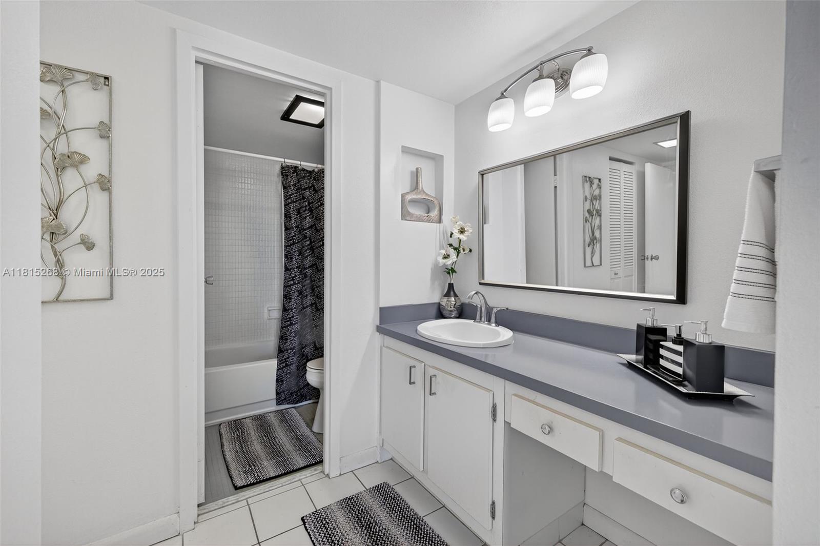AVENTURA ELDORADO CONDO - Residential