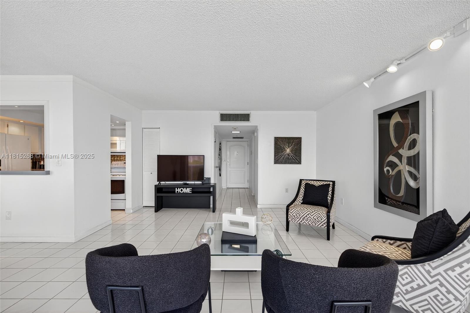 AVENTURA ELDORADO CONDO - Residential