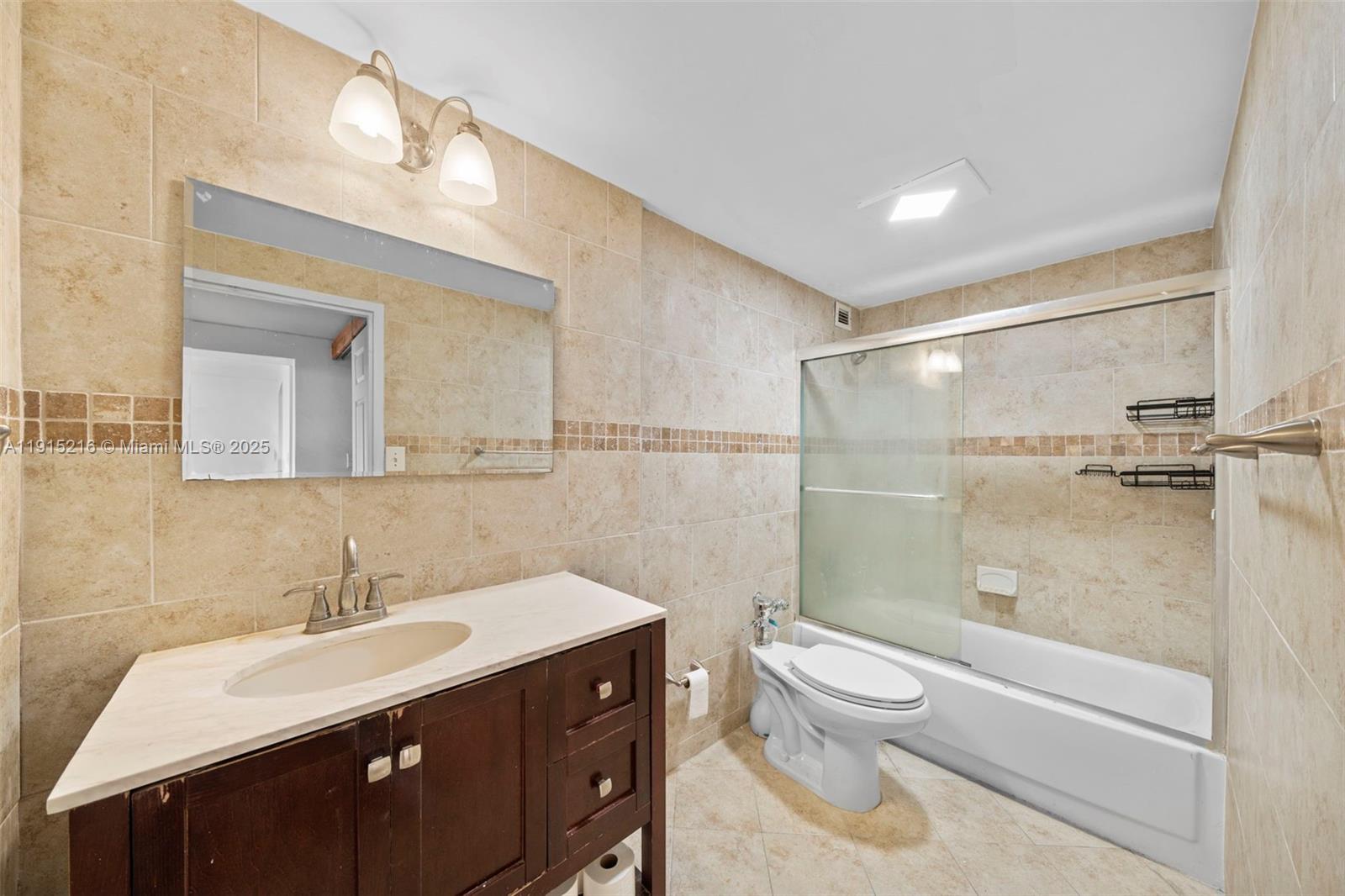 BAY PARK TOWERS CONDO - Residential Lease