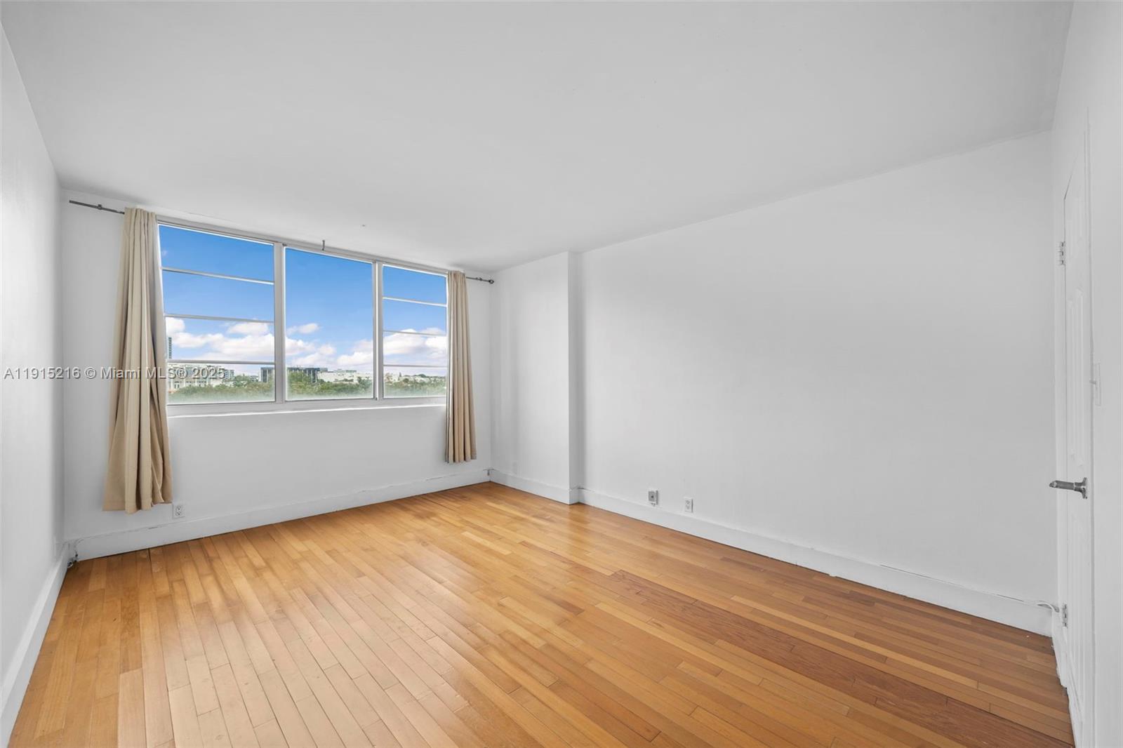 BAY PARK TOWERS CONDO - Residential Lease