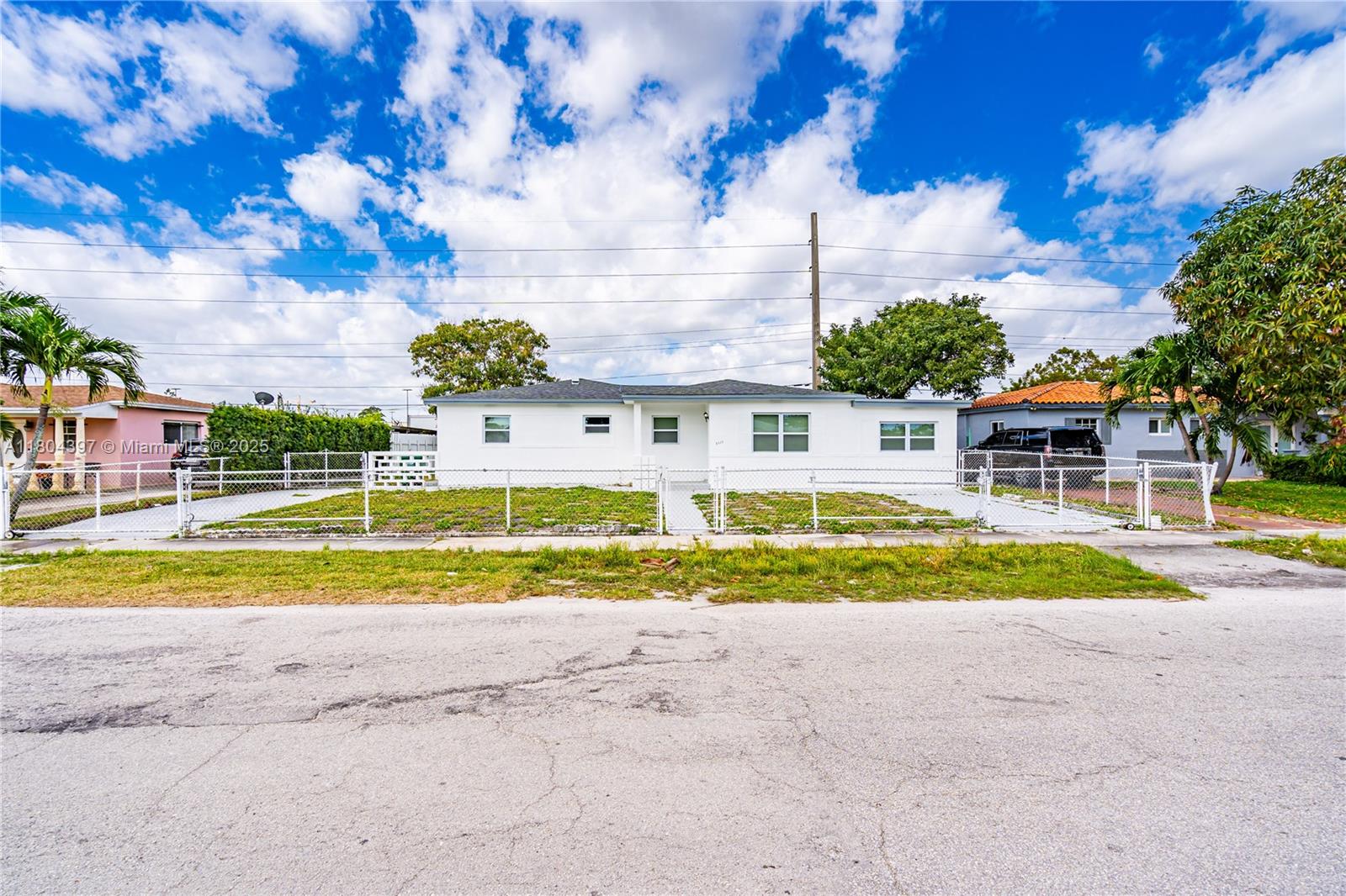 8330 NW 35th Pl