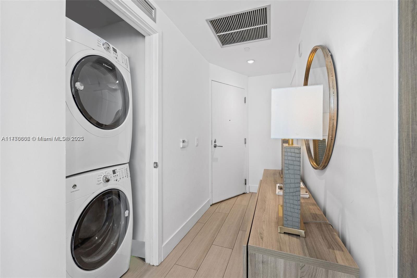 BISCAYNE BEACH CONDO - Residential