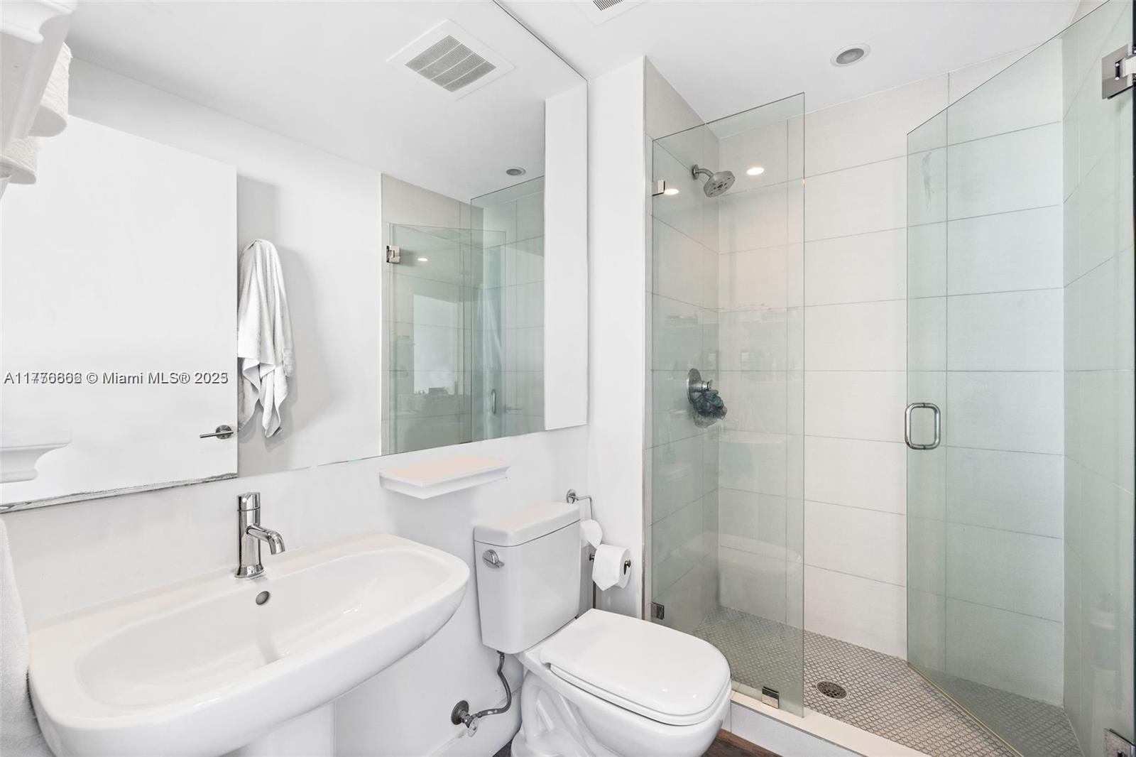 BISCAYNE BEACH CONDO - Residential