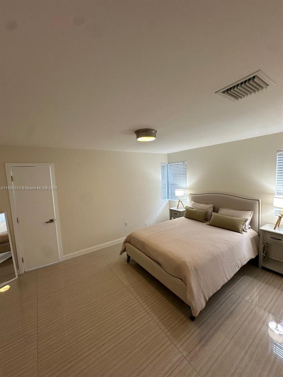 ALTOS DEL MAR NO 6 - Residential Lease