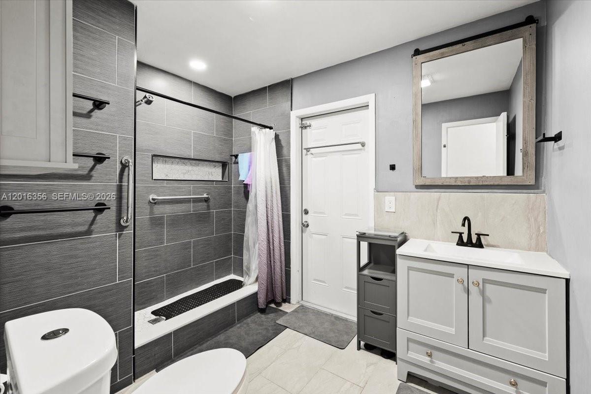 EMBASSY ESTATES - Residential