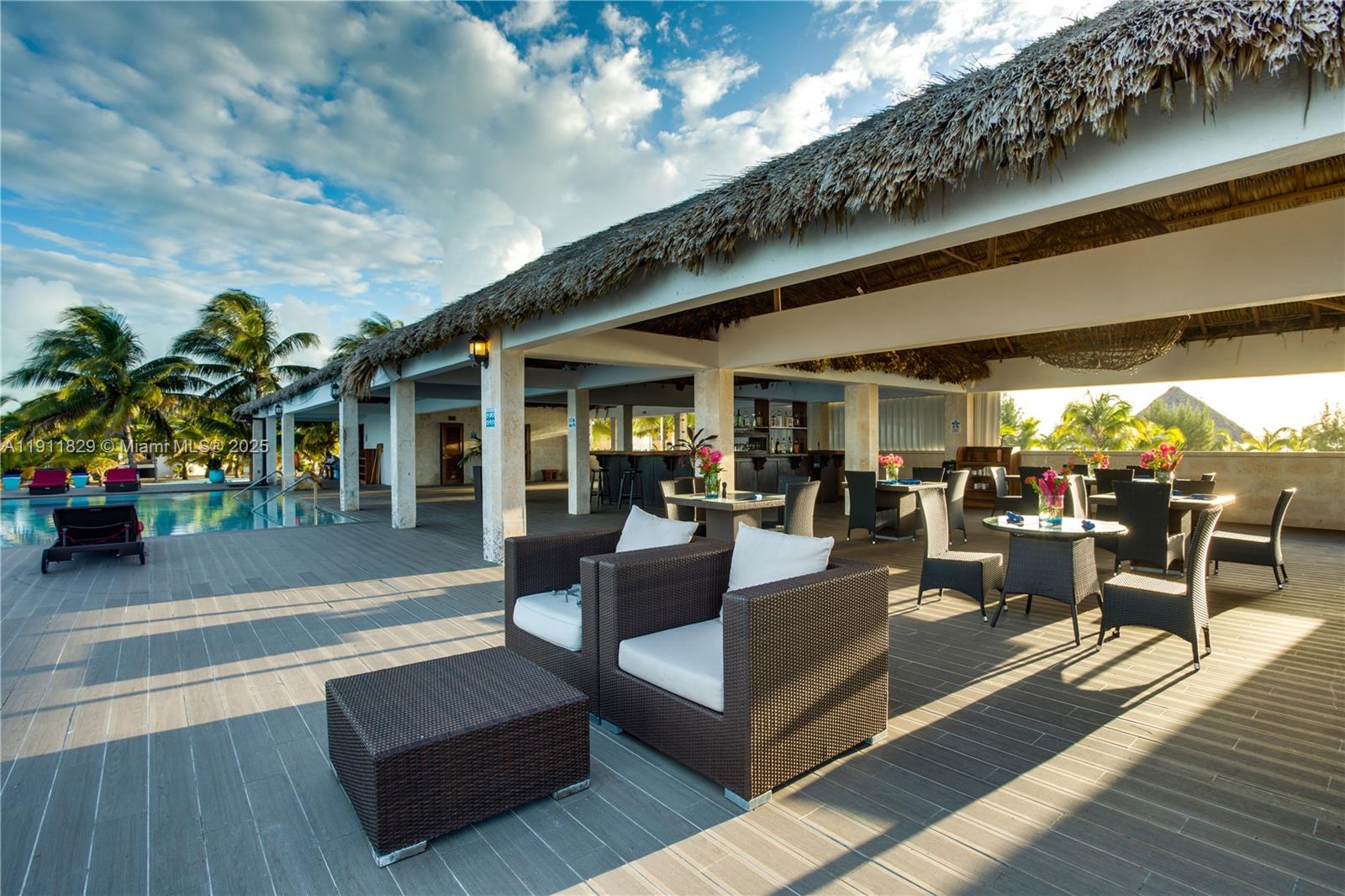 West Ambergris Caye - Land