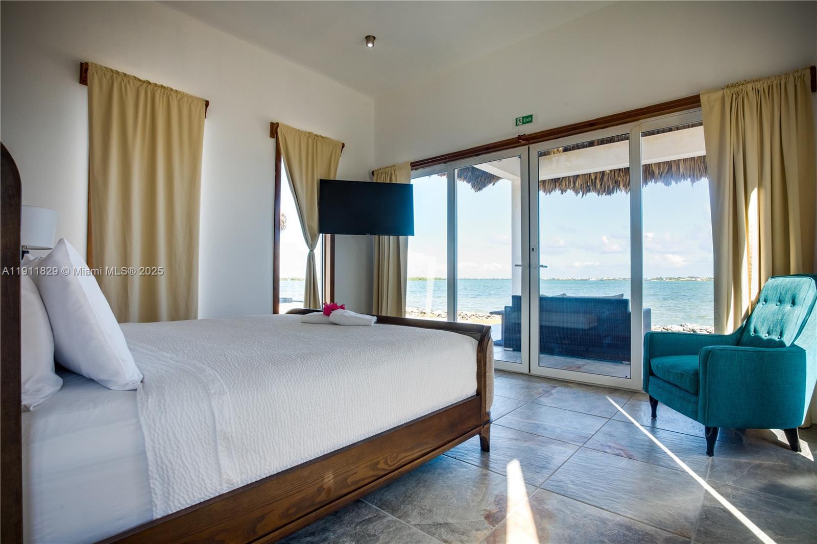 West Ambergris Caye - Land