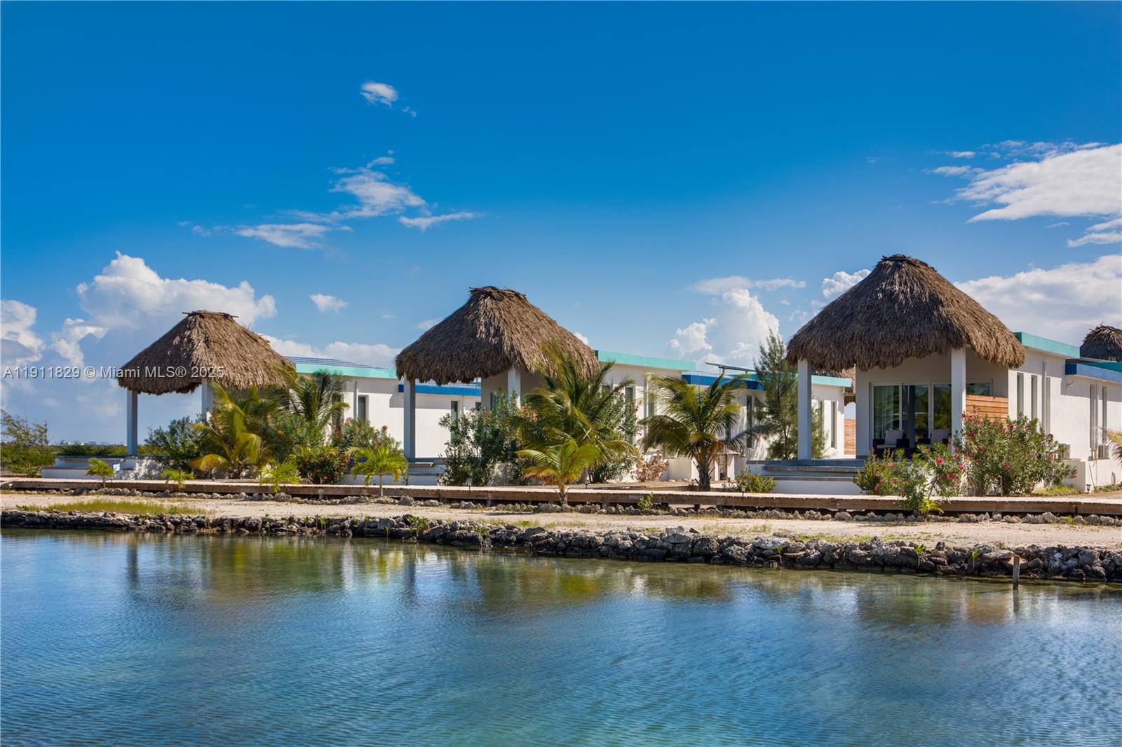West Ambergris Caye - Land
