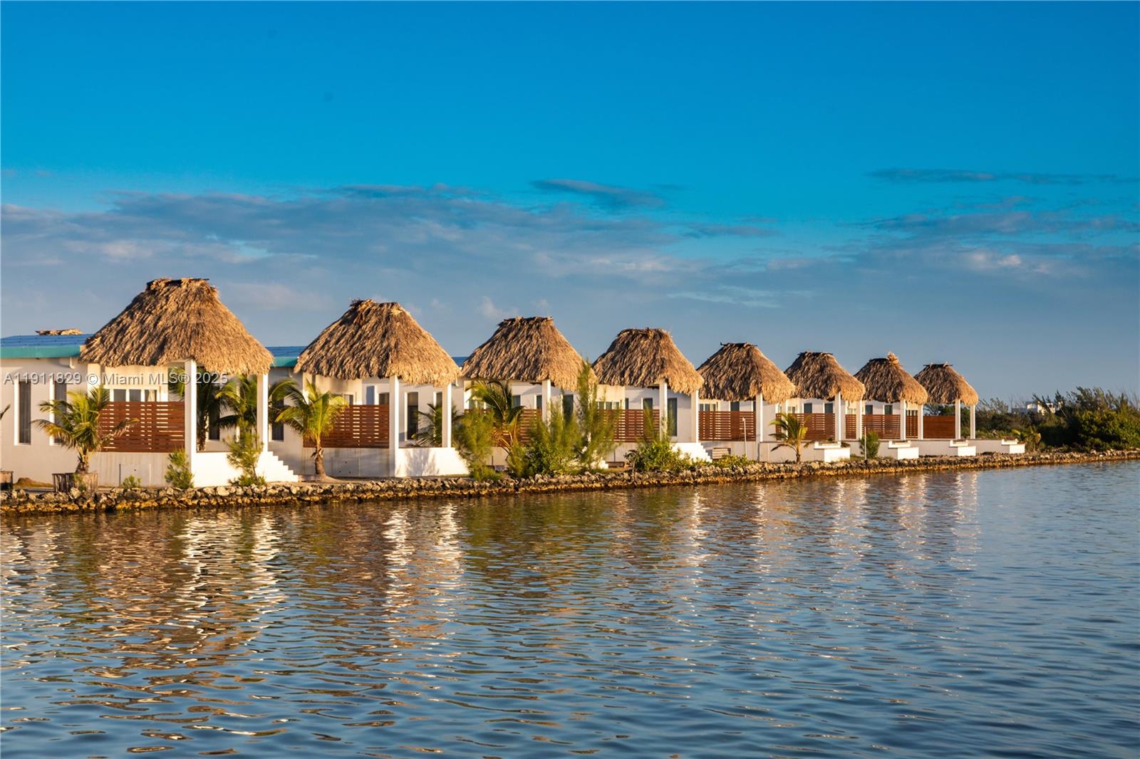 West Ambergris Caye - Land